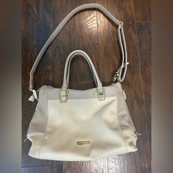 Steve Madden | Bags | Preloved Steve Madden Cream And Tan  display picture 3